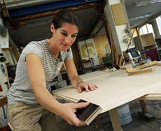 AXA KMU-Arbeitsmarktstudie AXA KMU-Arbeitsmarktstudie